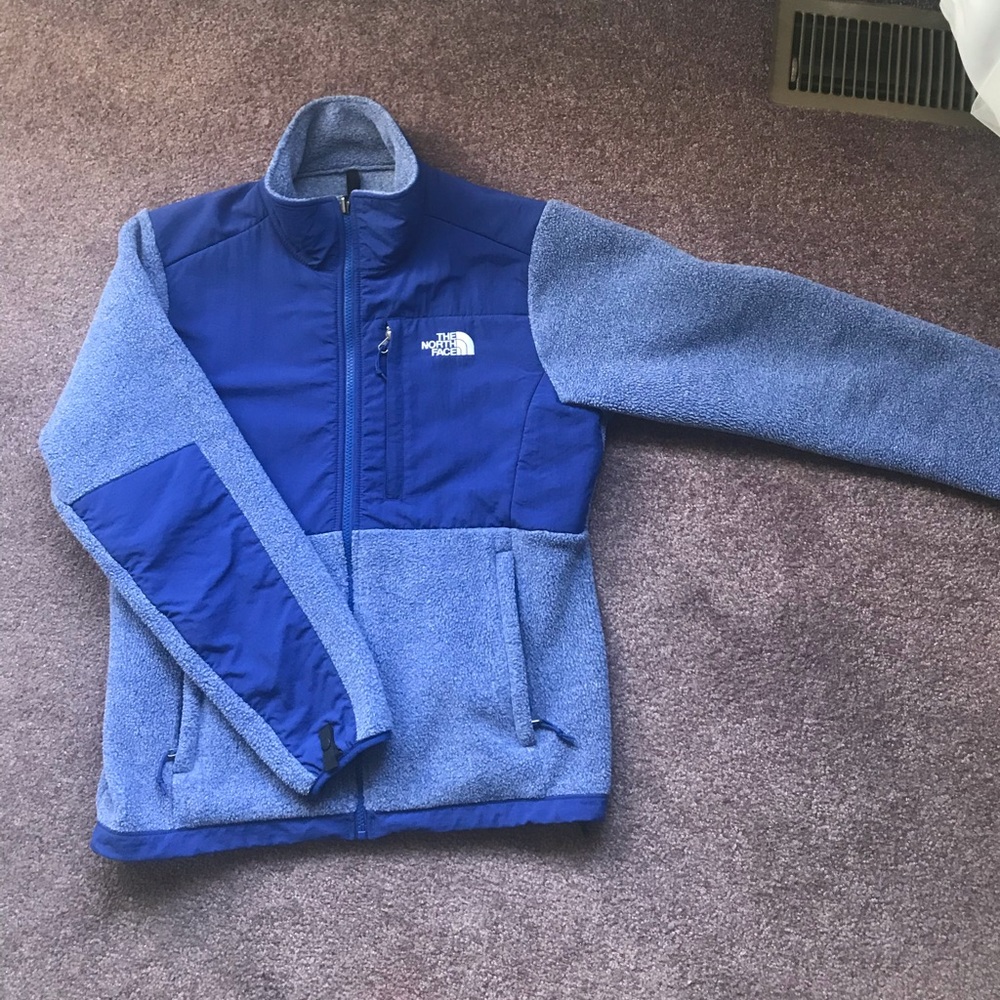 Women’s purple Northface fleece size M